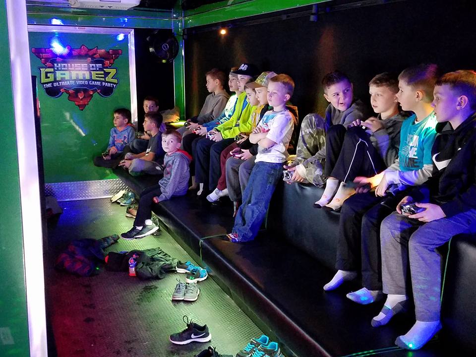 house-of-gamez-new-jersey-video-game-laser-tag-party-35