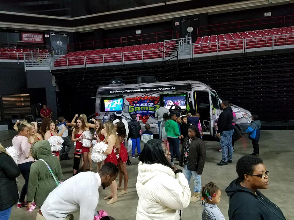 house-of-gamez-new-jersey-video-game-laser-tag-party-7